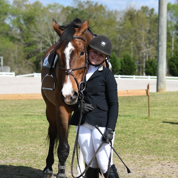 Meet your Posher, Karly - Picture 1 of 1